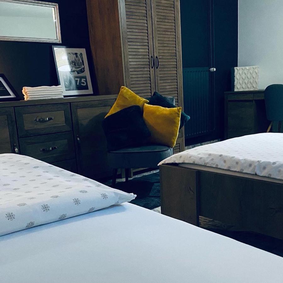 Rooms & Apartment Zala Airport Shuttle Option Церклє-на-Горенськем Екстер'єр фото