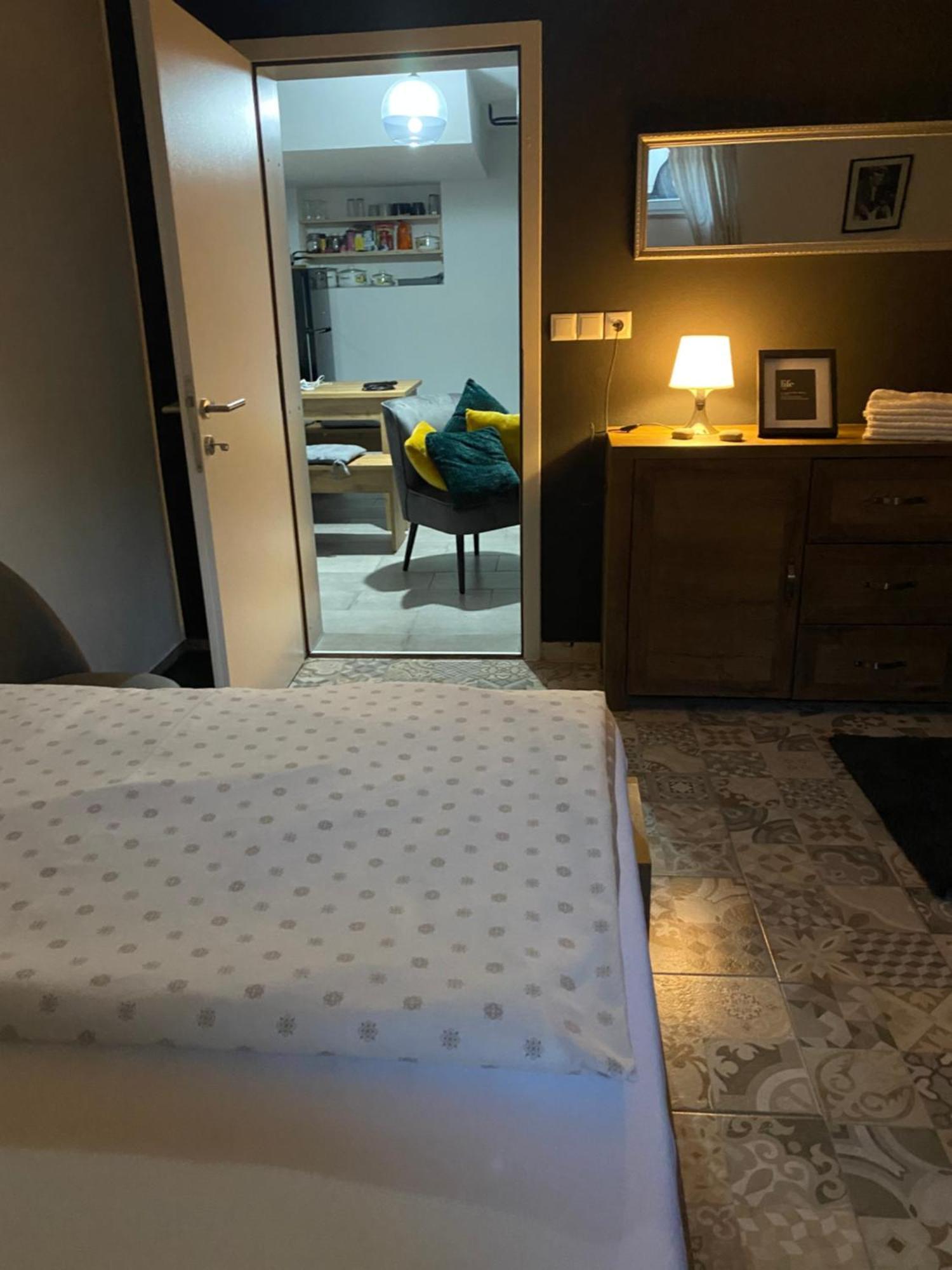 Rooms & Apartment Zala Airport Shuttle Option Церклє-на-Горенськем Екстер'єр фото