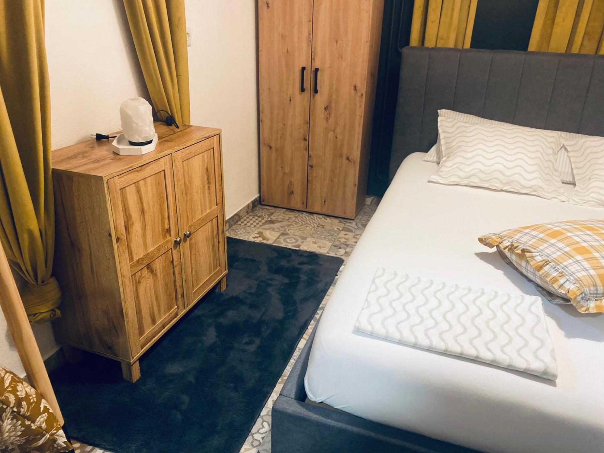 Rooms & Apartment Zala Airport Shuttle Option Церклє-на-Горенськем Екстер'єр фото